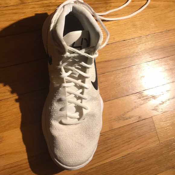 2017 White  Hyperdunks - Picture 2 of 4